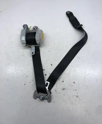 Hyundai i40 Front seatbelt 888103Z000 888203Z000