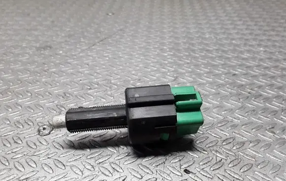 Peugeot 4007 Brake pedal sensor switch