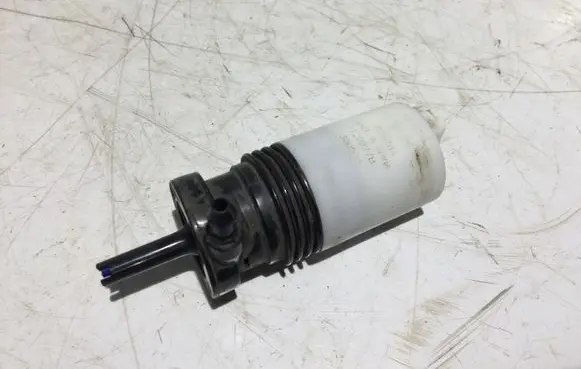 Volvo XC60 Windscreen/windshield washer pump 1028284 120927B 300593