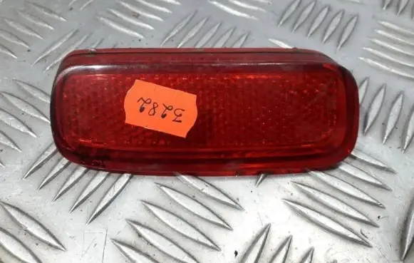 Peugeot 607 Rear tail light reflector