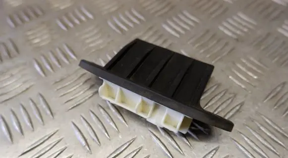 Tailgate opening switch