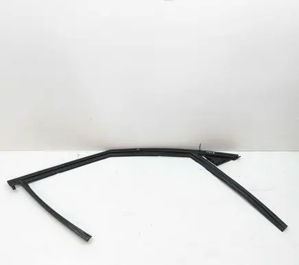 Polestar 2 Front door glass trim molding 31108769