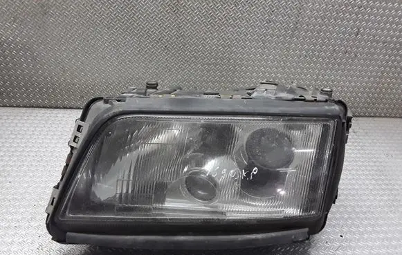 Audi A8 S8 D2 4D Headlight/headlamp