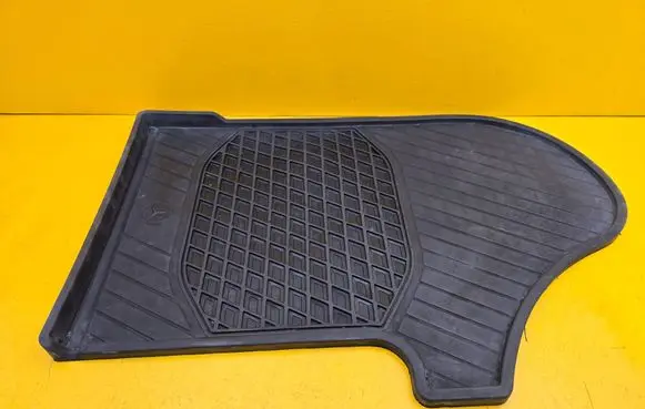 Mercedes-Benz Vito Viano W447 Front floor mat A4476806700