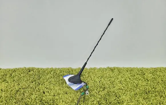 Nissan Micra K14 Radio antenna F82B3-5fa0a