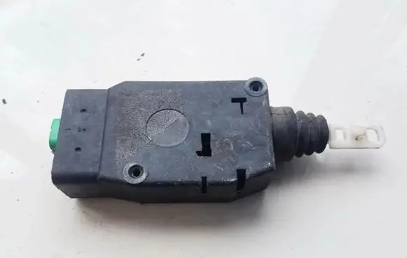 Volvo S40, V40 Central locking motor 