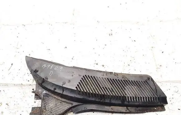 Renault Scenic I Wiper trim 8200050331