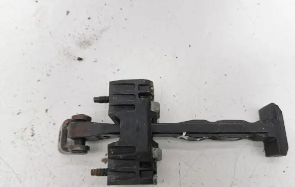 Peugeot 508 Front door check strap stopper
