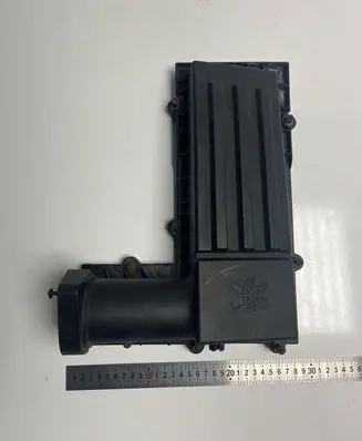 Volkswagen Golf V Air filter box 3C0129607AF