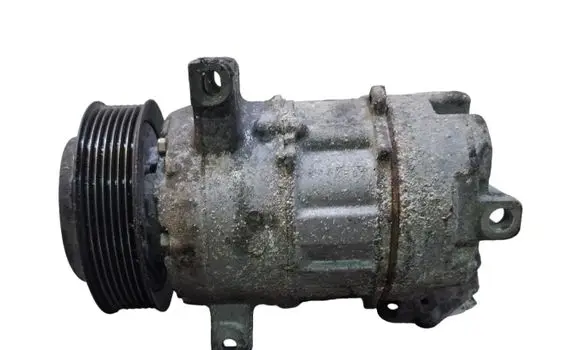 Nissan Qashqai Air conditioning (A/C) compressor (pump) 926004EB0A