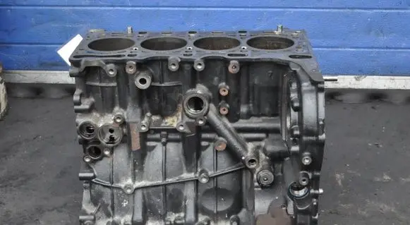 Mercedes-Benz C W205 Engine block 651921