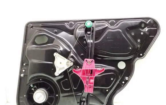 Rear window lifting mechanism without motor