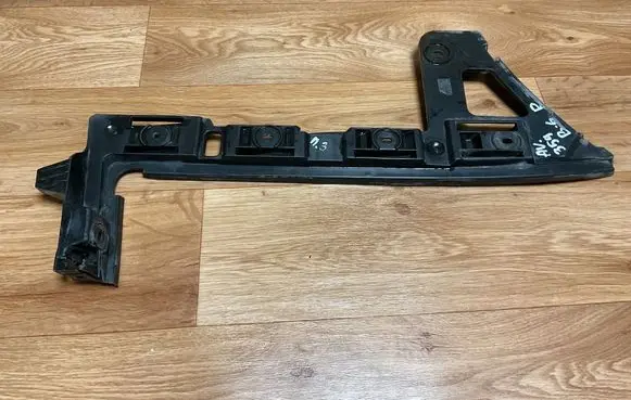 Volkswagen PASSAT B6 Rear bumper mounting bracket 3C9807394