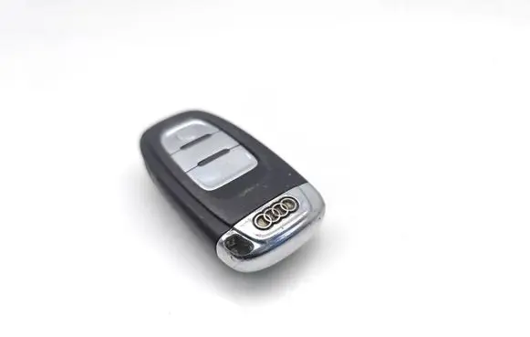Audi A5 8T 8F Ignition key/card 8T0959754D