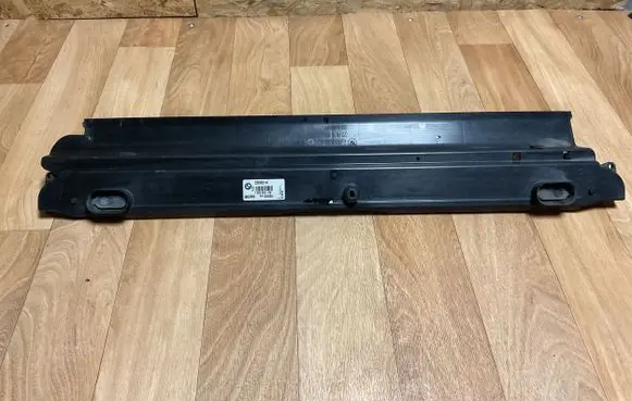 BMW 5 E60 E61 Radiator trim 7810333 22793115 7787830