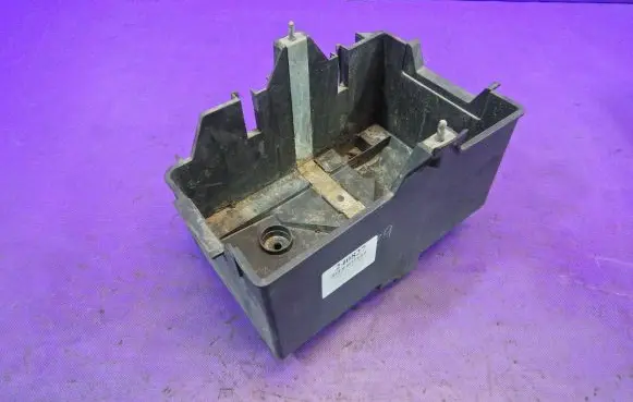 Battery box tray