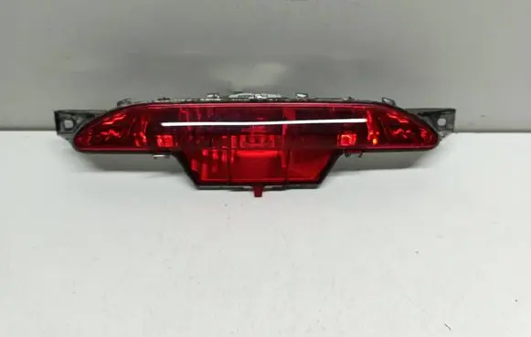 Peugeot 208 I Third/center stoplight 2NE010830