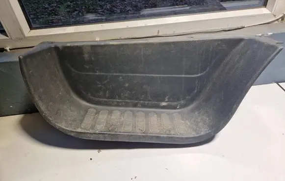 Opel Movano B Front sill trim cover 769510005R