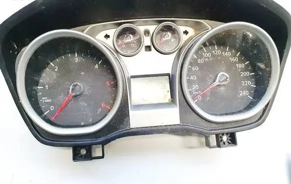 Ford Kuga I Speedometer (instrument cluster) vp8v4f10a855a