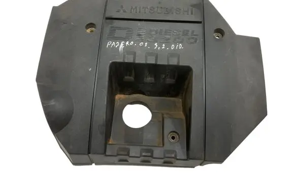 Mitsubishi Pajero Engine cover (trim) ME191532A