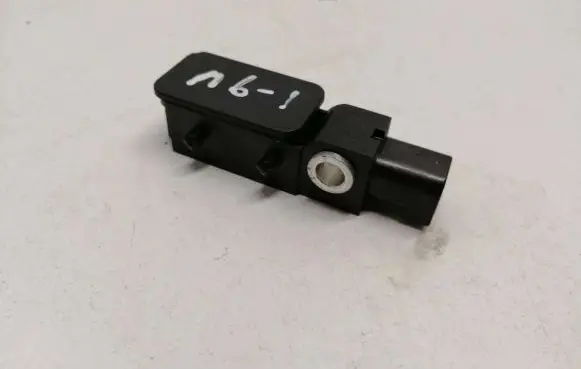 Mazda 6 Airbag deployment crash/impact sensor GJ6A57KC0 23DV08794403