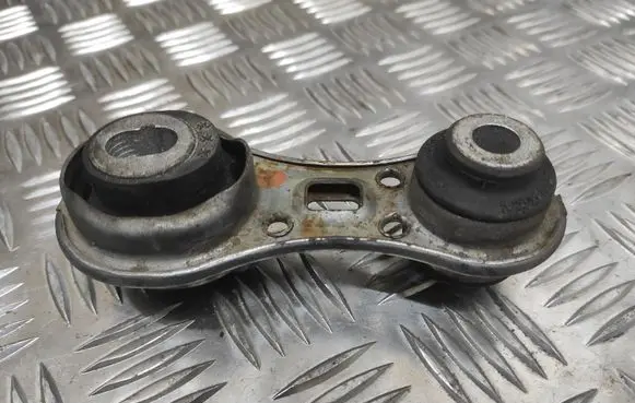 Nissan Primera Engine mount bracket 8200103263 11350BV000
