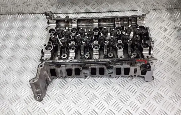 Ford Mondeo Mk III Engine head 1C1Q-6090-AD