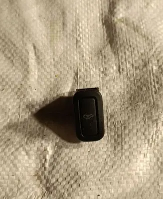 Volkswagen Touareg I Alarm switch 053143502