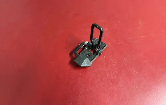 BMW i3 Engine bonnet/hood lock/latch loop/hook 7314888 51237314888