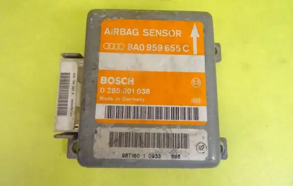 Audi A4 S4 B5 8D Airbag control unit/module 8A0959655C 0285001038