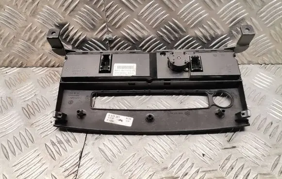 BMW 5 E60 E61 Climate control unit 6411917771201
