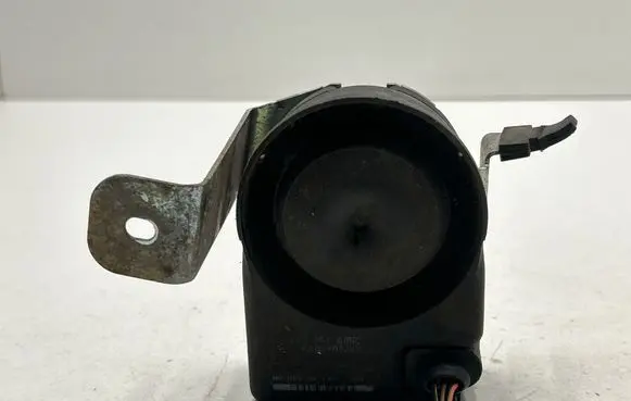 Audi A6 S6 C6 4F Alarm system siren 1K0951605C