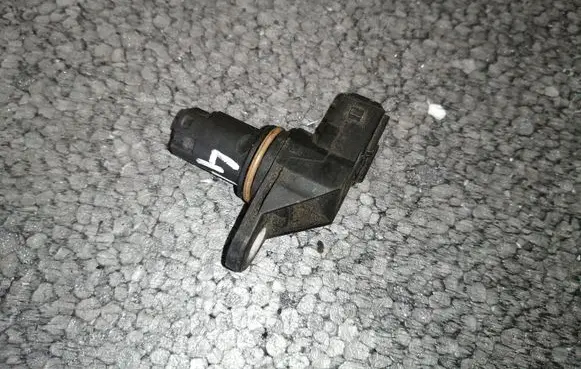 Renault Scenic II - Grand scenic II Camshaft position sensor 8200370572