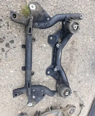 Mercedes-Benz C W204 Front axle beam 