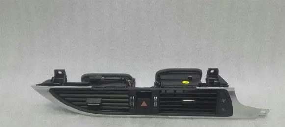 Audi A6 S6 C6 4F Dash center air vent grill 4G2820951