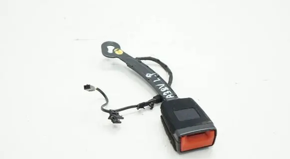 Audi A3 S3 8V Front seatbelt buckle 8V0857755GACR 8V0857755G