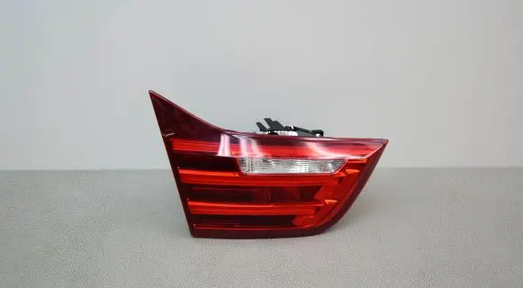 BMW M4 F82 F83 Tailgate rear/tail lights 8059655