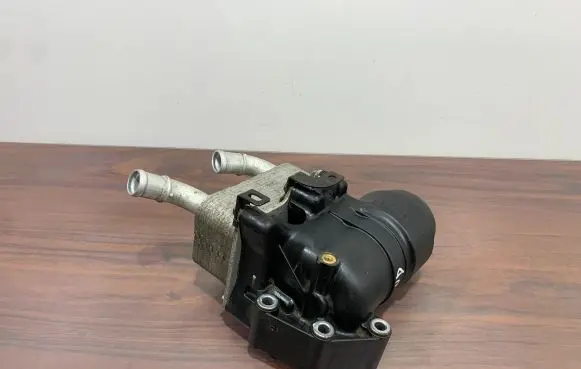 Hyundai ix35 Oil filter mounting bracket 264102F000