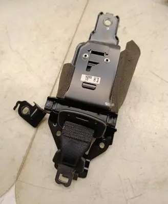 Mazda 6 Middle seatbelt (rear) BGE120817