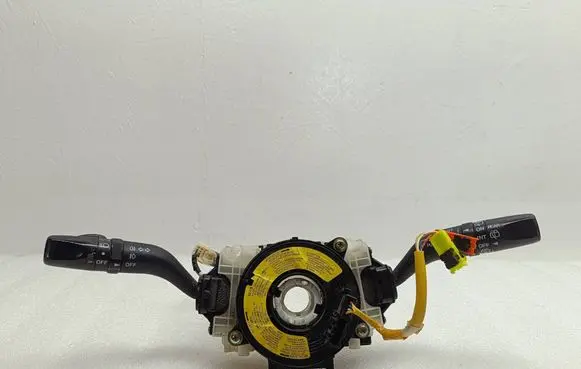 Wiper turn signal indicator stalk/switch