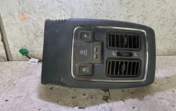 Dodge Durango III Other center console (tunnel) element 07528670 1XY051X9AK
