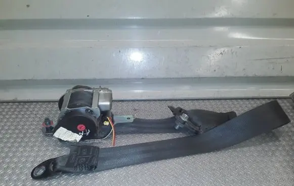 KIA Ceed Front seatbelt 888101H000