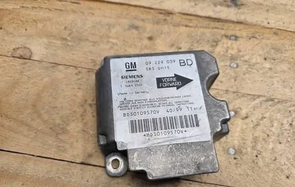 Opel Vectra B Airbag control unit/module 09229039