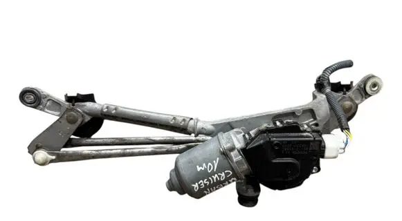 Front wiper linkage and motor