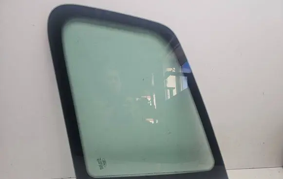 Ford Focus C-MAX Rear side window 1234