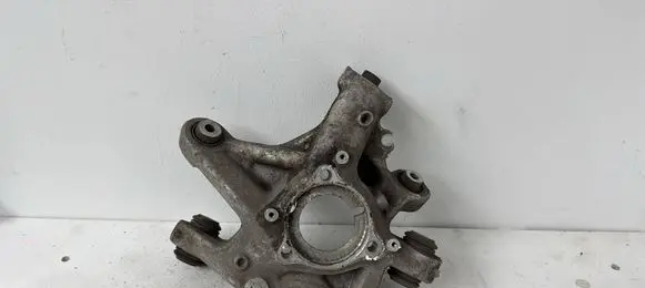 Tesla Model 3 Rear wheel hub spindle/knuckle 1044411-00-g