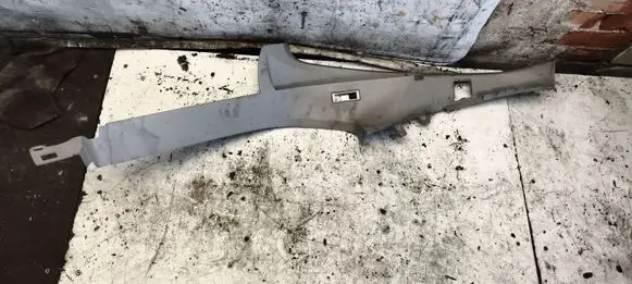 BMW 3 E90 E91 (D)pillar trim (top) 15300810