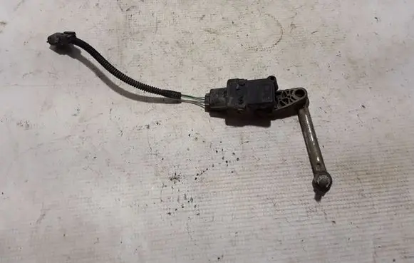 Rear air suspension level height sensor