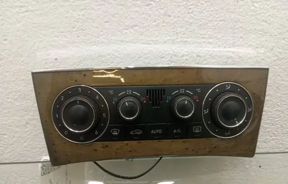 Mercedes-Benz C W203 Climate control unit A2038303485 F011500039