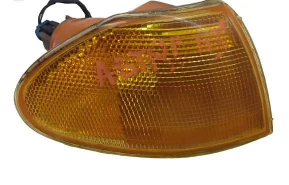 Opel Astra F Front indicator light 4421510R 6690